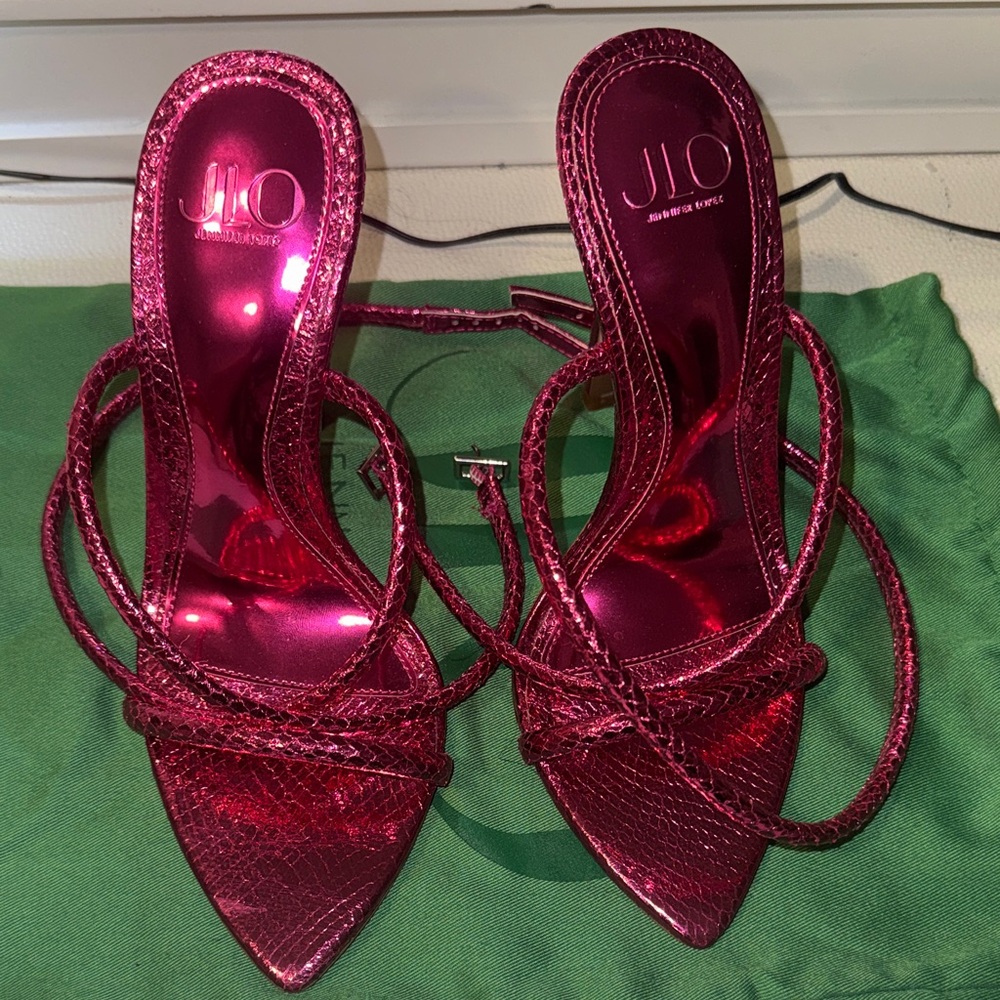 Jennifer Lopez Metallic Fuchsia Strappy Pointed-Toe Heels